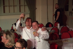 200